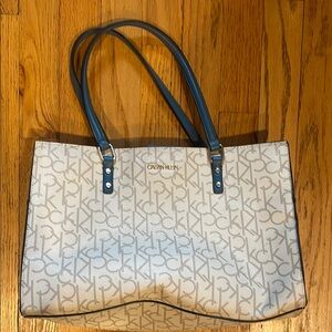 Calvin Klein Cream and Blue Women's Bag
